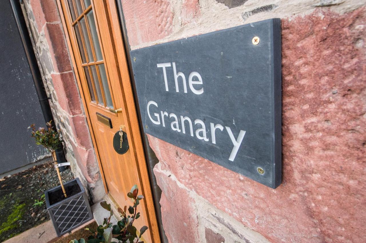 The Granary With Hot Tub Villa Forgandenny Exterior foto